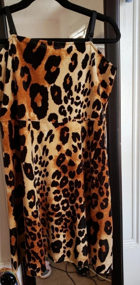 FOREVER 21 PLUS velvet chettah dress